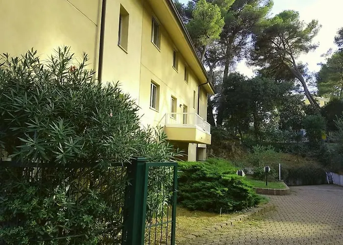 Beautiful Studio Close To Beach Private Parking