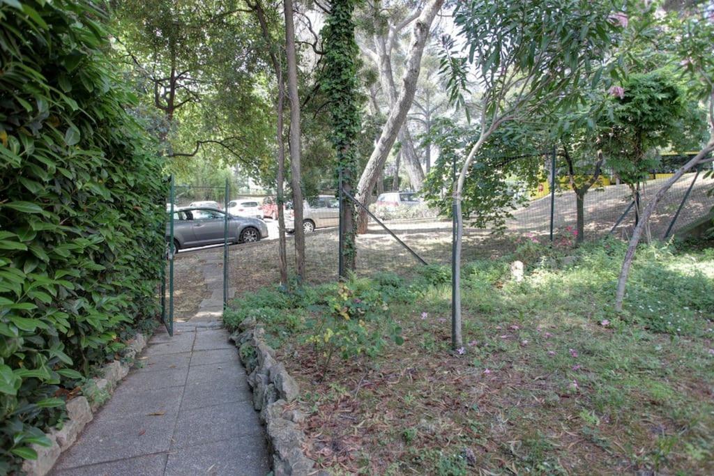 Appartement Beautiful Close To Private Parking