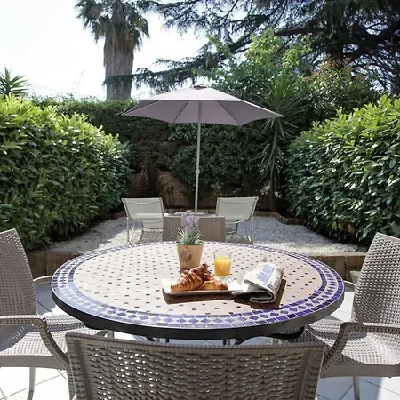 Beautiful Studio Close To Beach Private Parking Villeneuve-Loubet Exterior foto