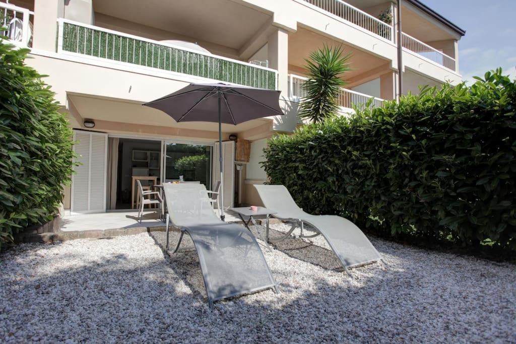 Beautiful Close To Private Parking *